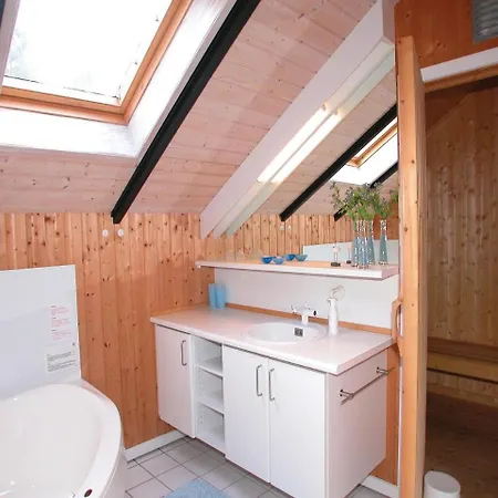 Three-bedroom Holiday In Feriehus Oksbøl