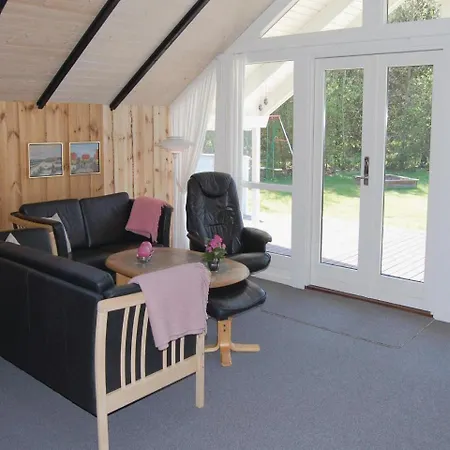 Three-bedroom Holiday In Feriehus