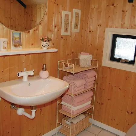 Feriehus Three-bedroom Holiday In