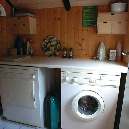 Three-bedroom Holiday In Oksbøl